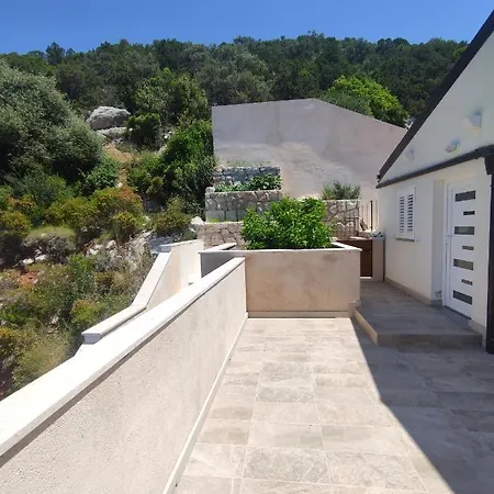 Lesic Zaklopatica Apartmán *