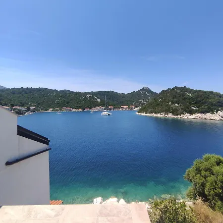 Lesic Zaklopatica Lastovo