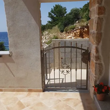 Lesic Zaklopatica Apartmán *