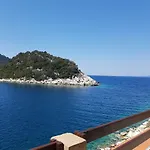Lesic Zaklopatica Apartment Lastovo