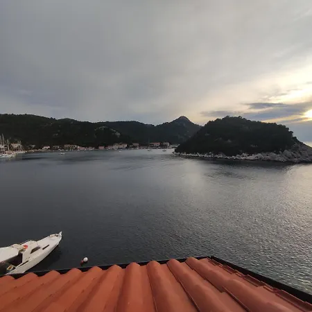 Lesic Zaklopatica Lägenhet Lastovo