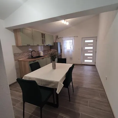 Lesic Zaklopatica Apartman Lastovo