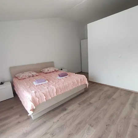 Lesic Zaklopatica Lägenhet Lastovo