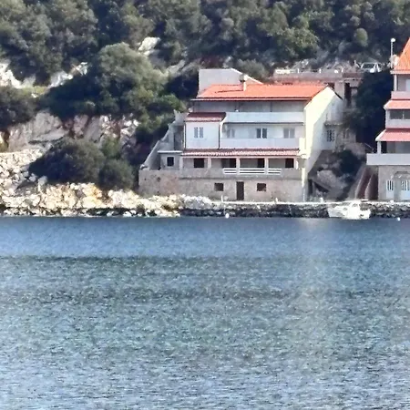 Lesic Zaklopatica Appartement Lastovo